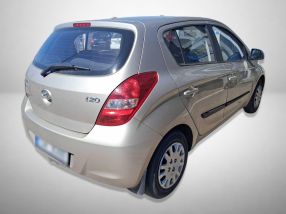 Hyundai i20 - 2010