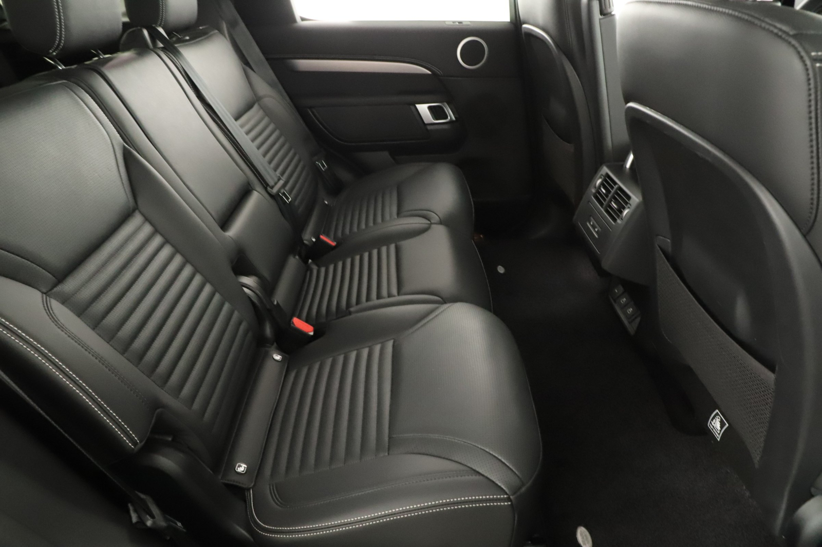 Land Rover Discovery - 2024