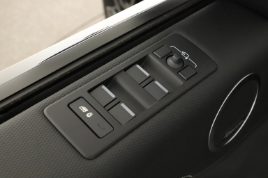 Land Rover Discovery - 2024
