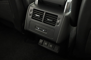 Land Rover Discovery - 2024