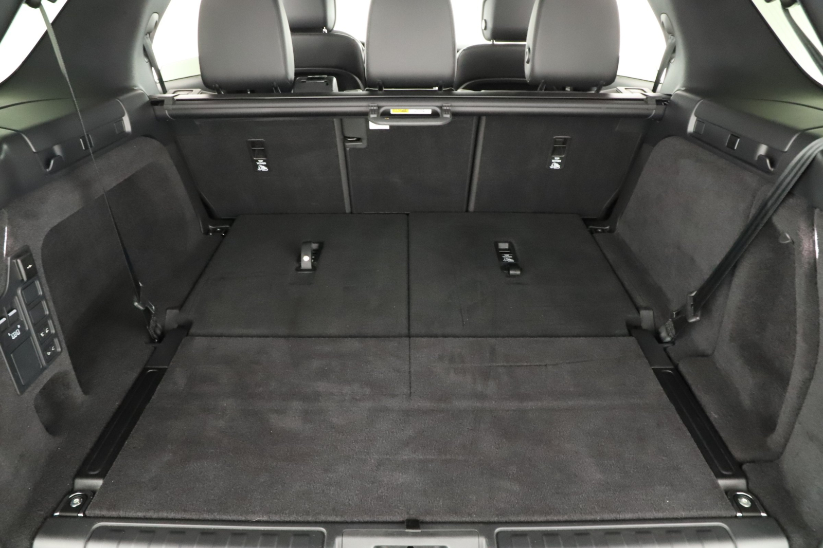 Land Rover Discovery - 2024