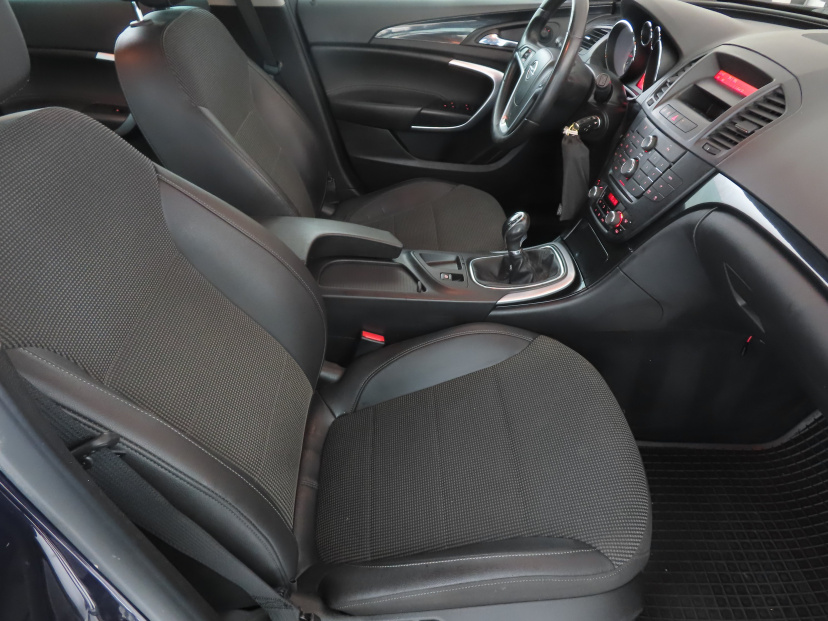 Opel Insignia, 2013