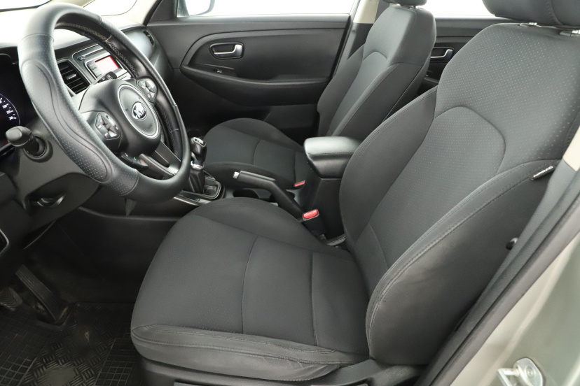 Kia Carens, 2013