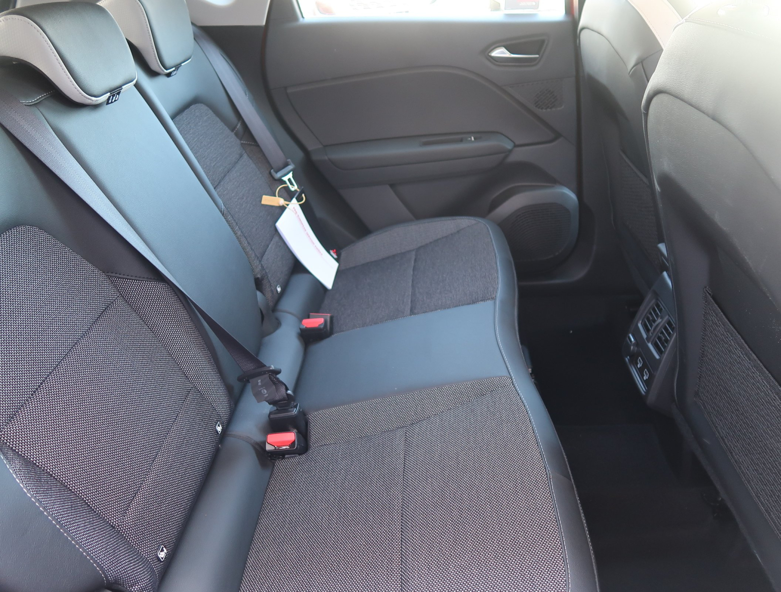 Mitsubishi ASX - 2025