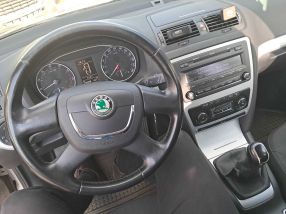 Skoda Octavia - 2011