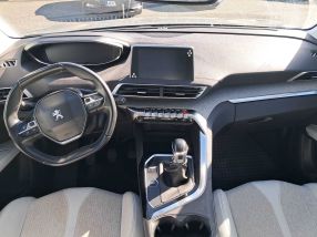 Peugeot 5008 - 2018
