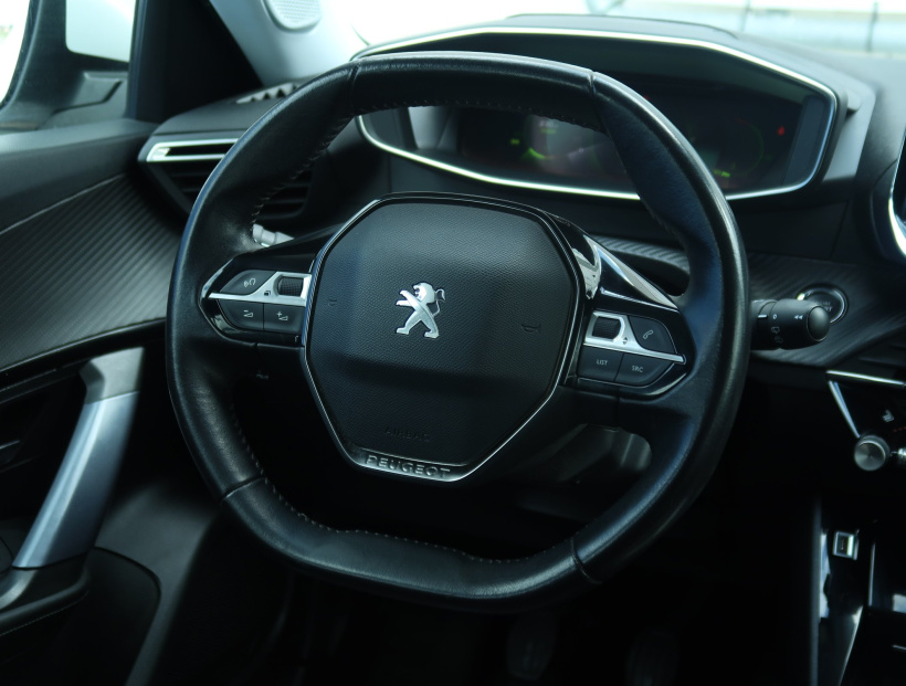 Peugeot 2008, 2020