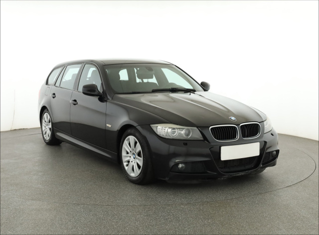 BMW 3 2011
