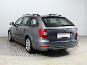 Škoda Superb - 2011