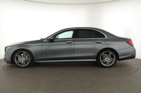 Mercedes-Benz E - 2018