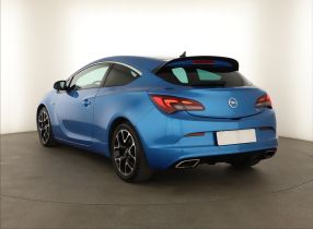 Opel Astra - 2012