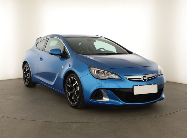 Opel Astra 2012