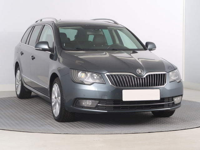 Škoda Superb 2013