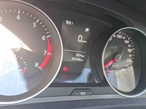 Volkswagen Golf - 2016