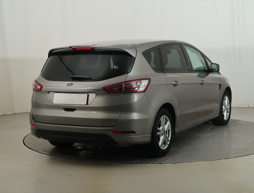 Ford S-Max, 2016
