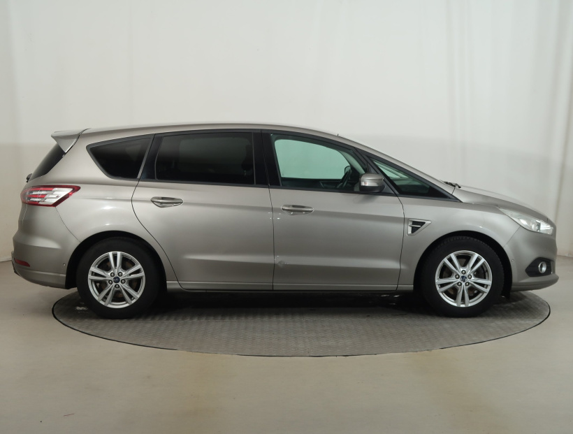 Ford S-Max, 2016