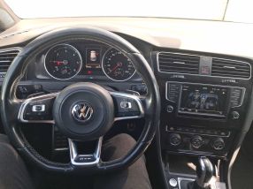 Volkswagen Golf - 2016