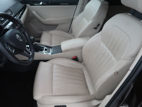 Škoda Superb - 2016