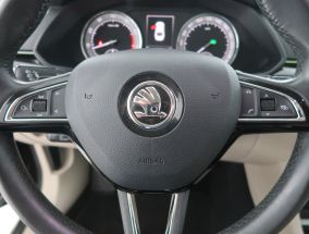 Škoda Superb - 2016