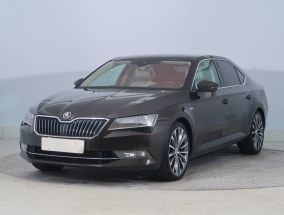 Škoda Superb - 2016