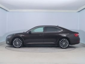 Škoda Superb - 2016