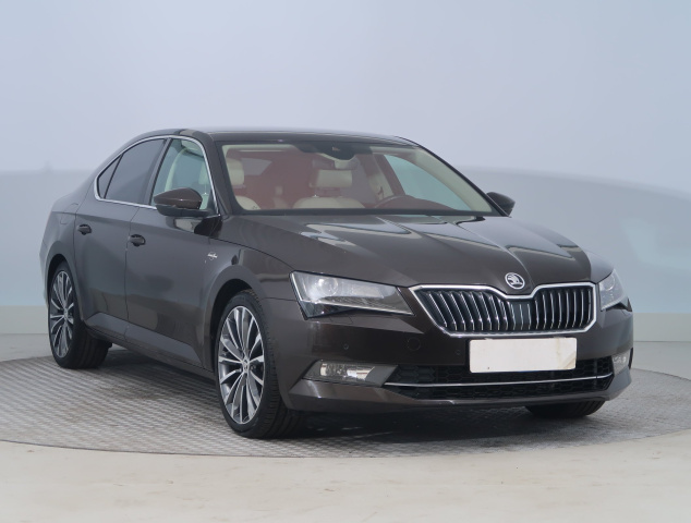 Škoda Superb 2016