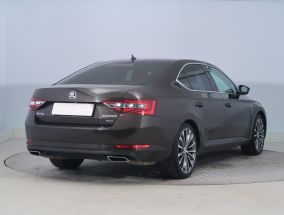Škoda Superb - 2016