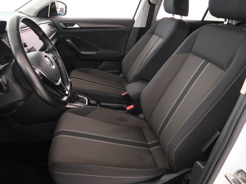 Volkswagen T-Roc, 2019