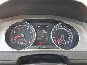 Volkswagen Golf - 2016
