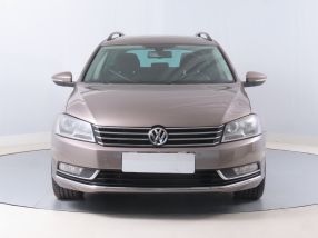 Volkswagen Passat - 2011