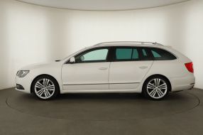 Škoda Superb - 2015