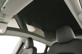 Tesla Model Y - 2023