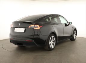 Tesla Model Y - 2023