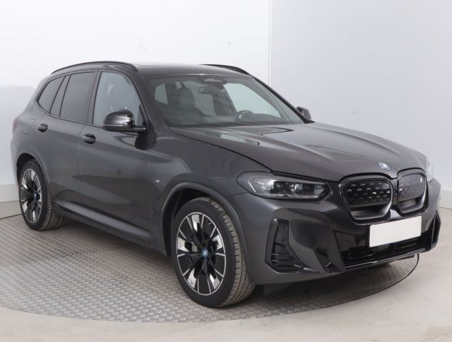 BMW iX3 2022