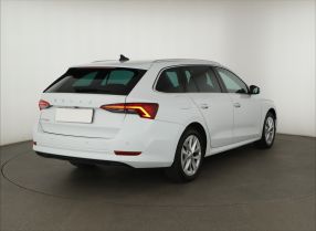 Škoda Octavia - 2021