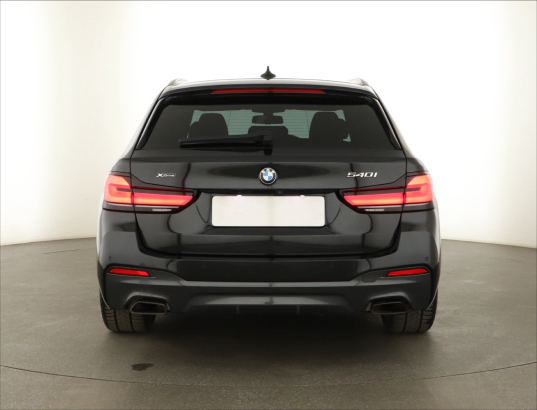 BMW 5