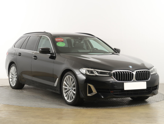 BMW 5 2021