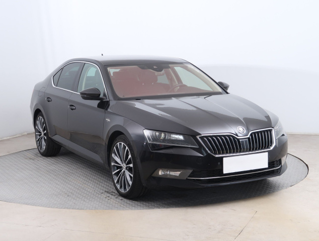 Škoda Superb 2023