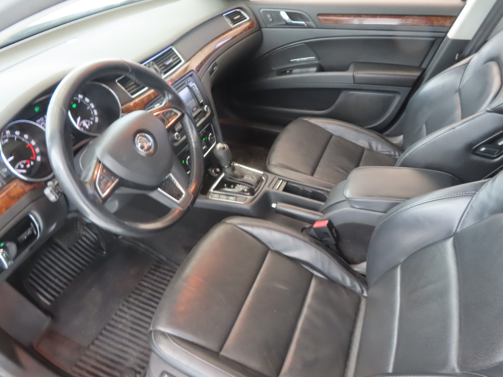Škoda Superb