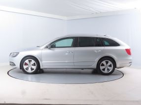 Škoda Superb - 2013
