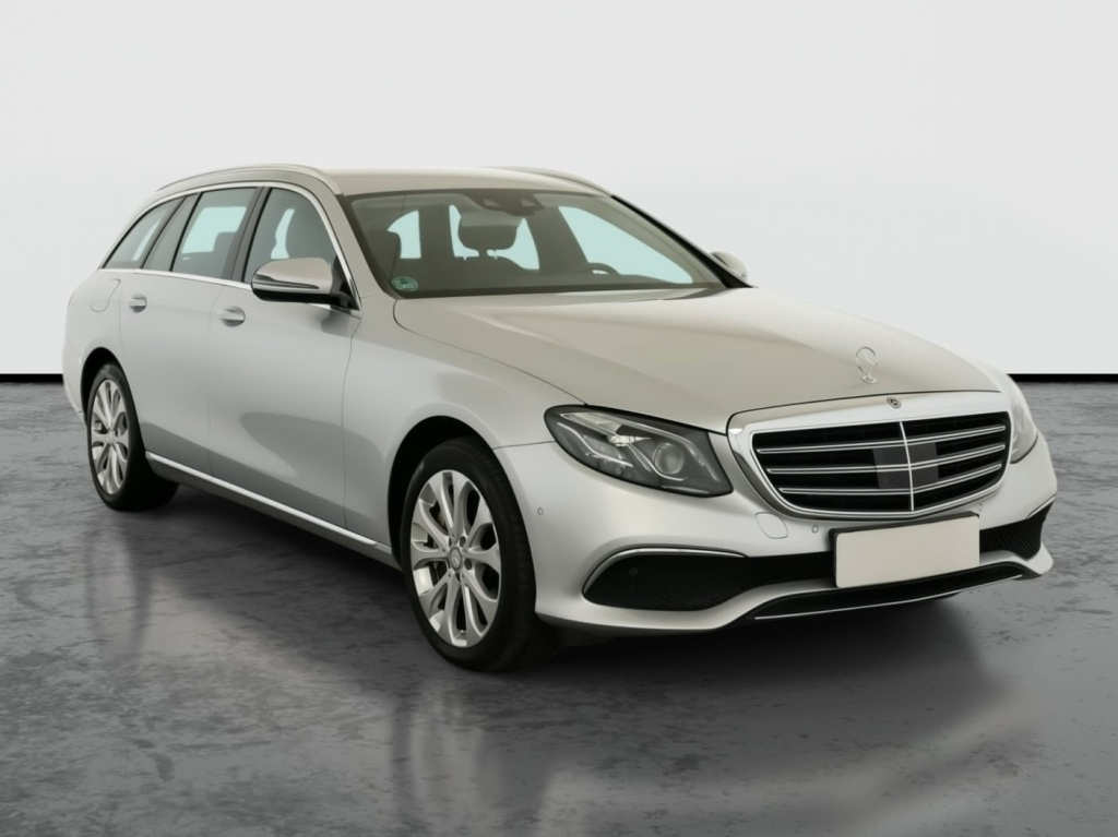 Mercedes-Benz E