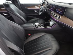 Mercedes-Benz E - 2017