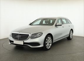 Mercedes-Benz E - 2017