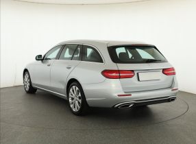 Mercedes-Benz E - 2017