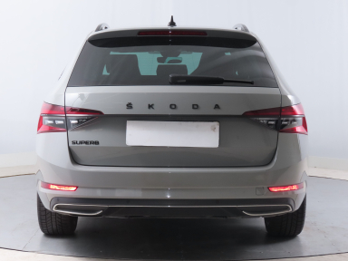 Škoda Superb - 2024