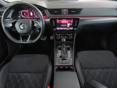 Škoda Superb - 2024