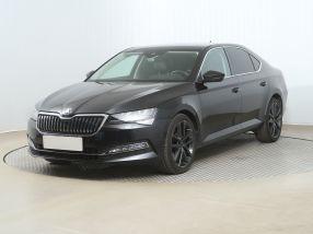 Škoda Superb - 2021