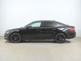 Škoda Superb - 2021