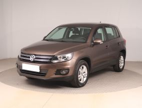 Volkswagen Tiguan - 2012