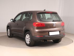 Volkswagen Tiguan - 2012